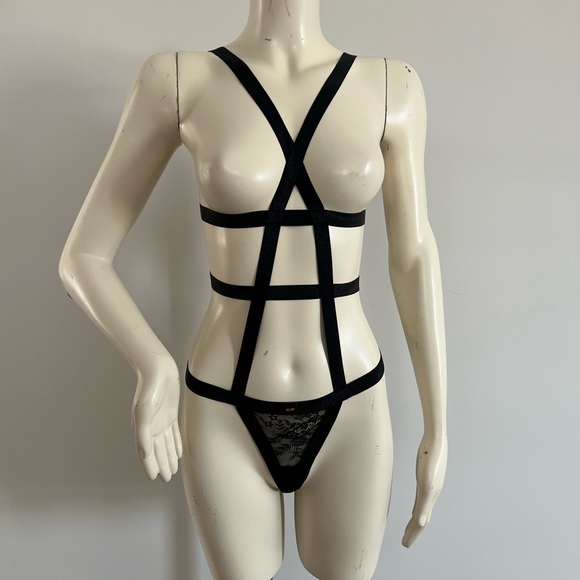 NWT La Senza Harness - Picture 1 of 3